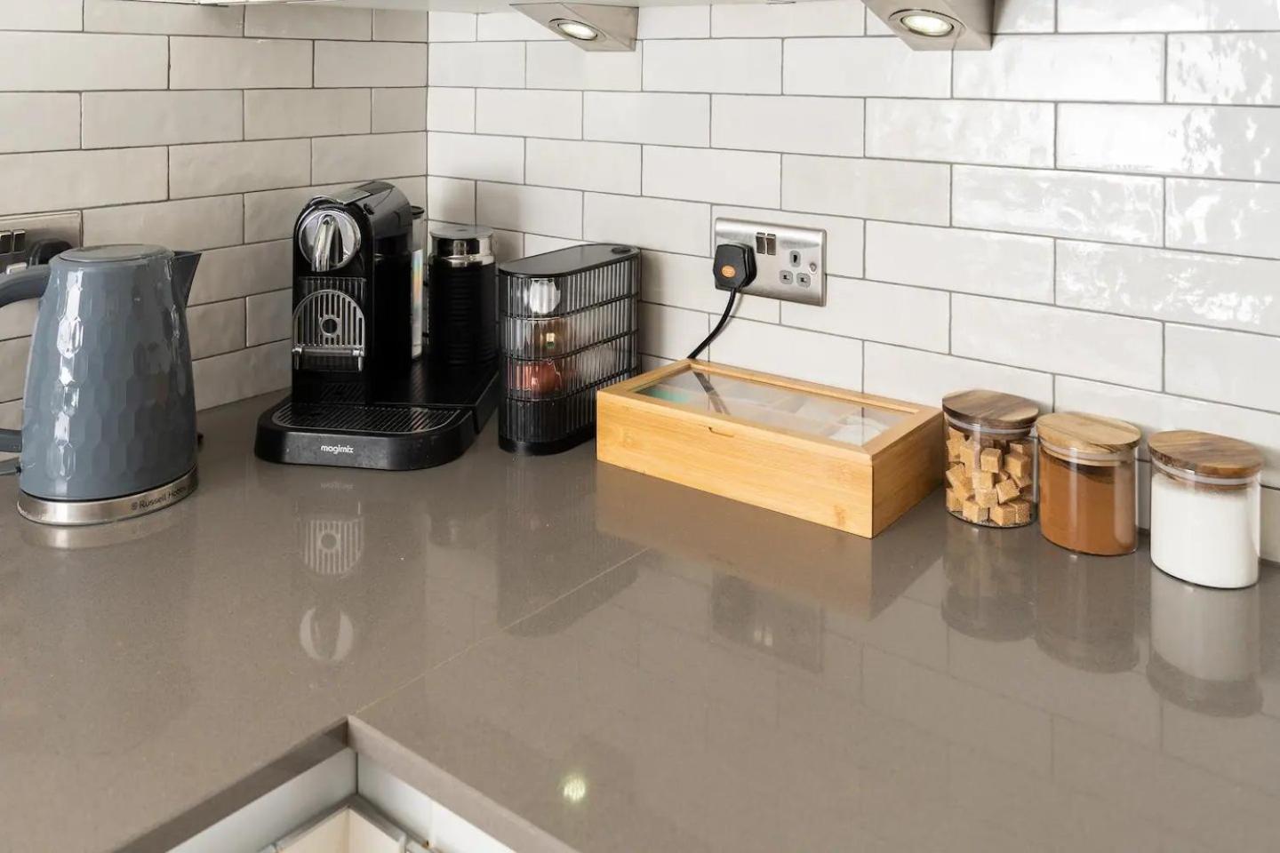 Apartment Pass The Keys Stylish Flat With Free Parking